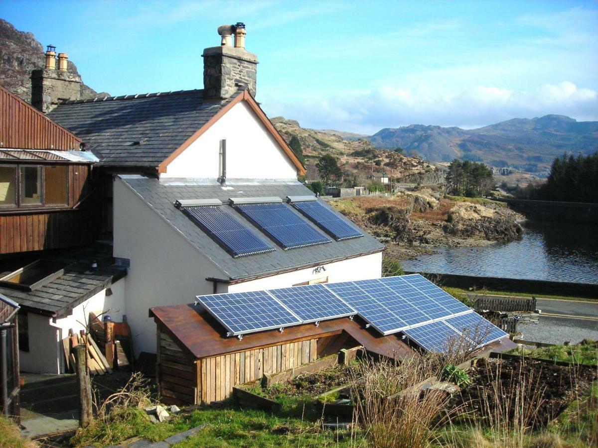 منزل الضيف بلايناو-فيستينيوج  في Bryn Elltyd Eco House المظهر الخارجي الصورة